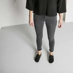 Birkenstock Boston Shearling Black Suede Leather- Regular/Wide 18 Birkenstock Boston Shearling Black Suede Leather- Regular/Wide -Sneaker Store 259883 f look f 1