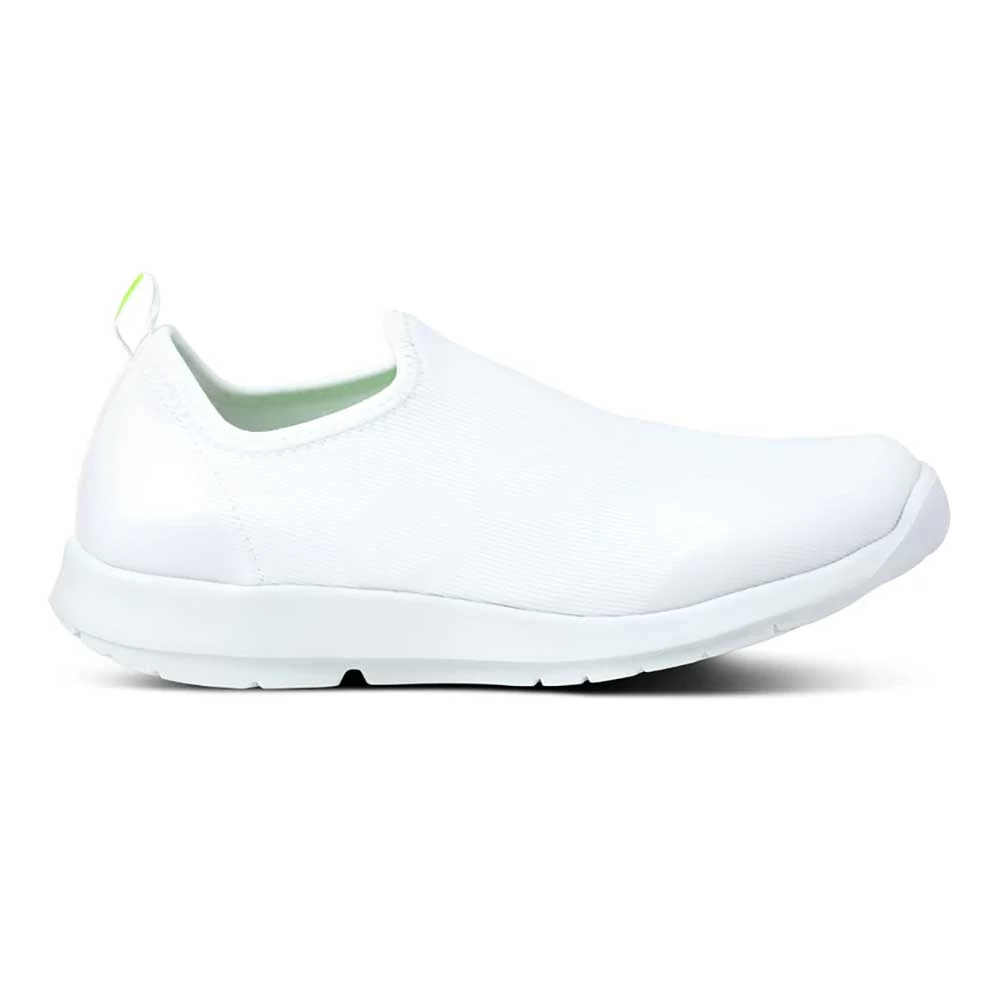 OOfos Women's OOmg Sport Shoe - White- Regular (B) 3 OOfos Women's OOmg Sport Shoe - White- Regular (B)