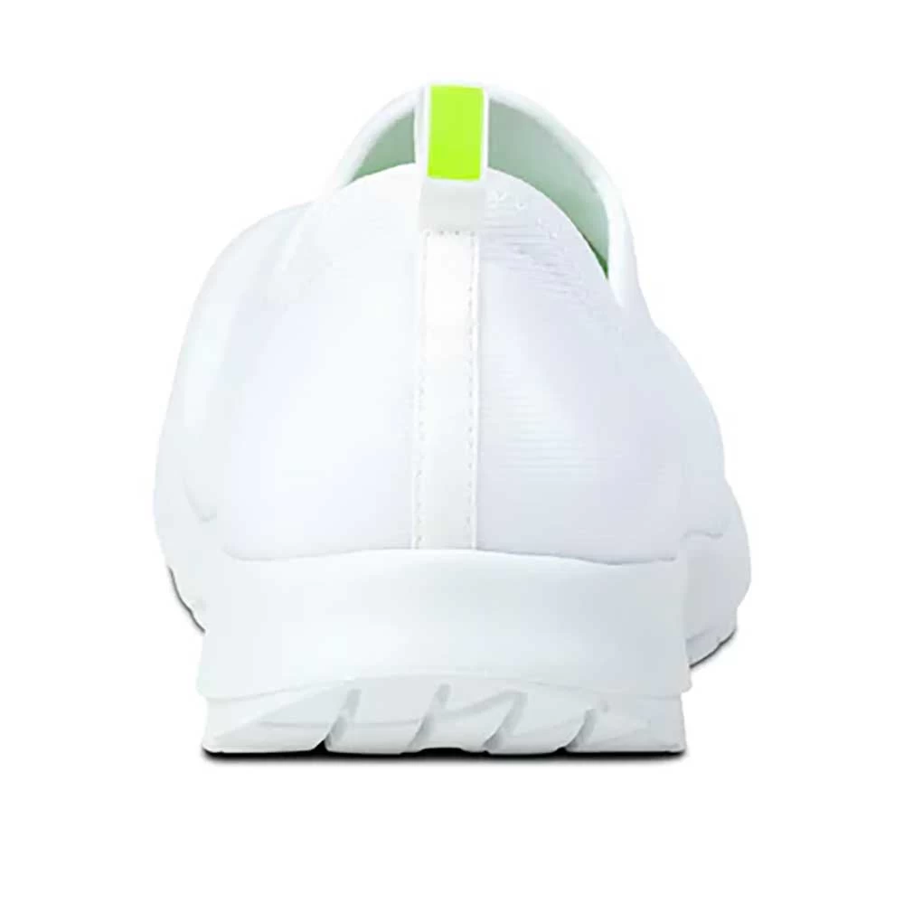OOfos Women's OOmg Sport Shoe - White- Regular (B) 7 OOfos Women's OOmg Sport Shoe - White- Regular (B) - Image 5