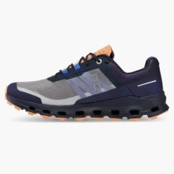 On Running Women's Cloudvista Trail Shoe - Midnight/Copper- Regular (B) -Sneaker Store 64.98592 cloudvista fw22 midnight copper w g4